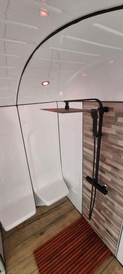 Studio Port Pin Vue Mer, Jacuzzi, Hammam, Parking Prives كاسيس المظهر الخارجي الصورة