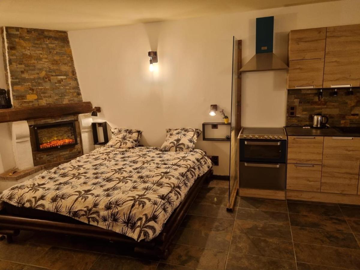 Studio Port Pin Vue Mer, Jacuzzi, Hammam, Parking Prives كاسيس المظهر الخارجي الصورة
