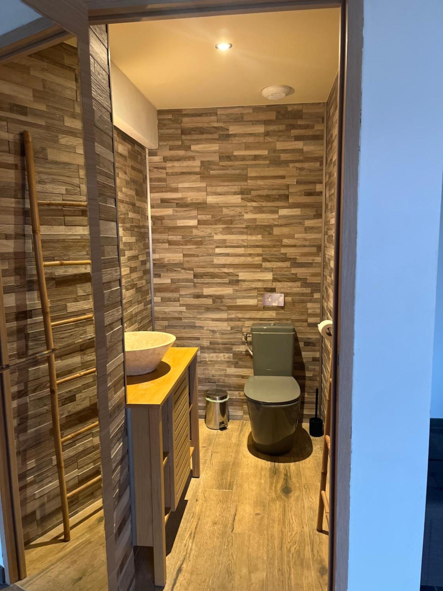 Studio Port Pin Vue Mer, Jacuzzi, Hammam, Parking Prives كاسيس المظهر الخارجي الصورة